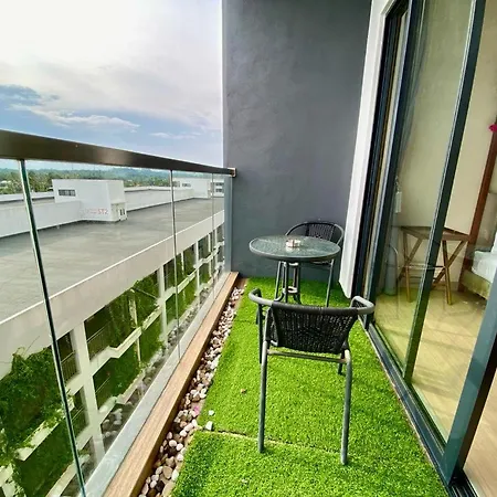 Cemara Rose Suite, Timur Bay Residence Kuantan Exterior photo
