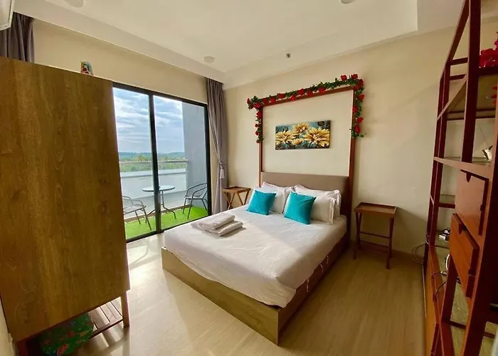 Cemara Rose Suite, Timur Bay Residence